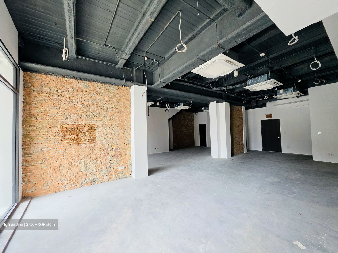 Serangoon Road (D8), Shop House #585317961